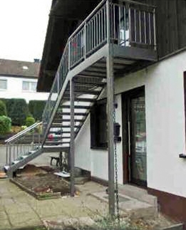Treppenanlage für einen OG Zugang